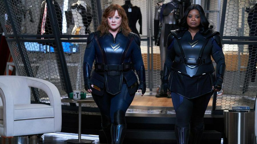 Melissa McCarthy (l.) und Octavia Spencer mimen in "Thunder Force" ein ungleiches Superheldinnen-Duo. (wag/spot)