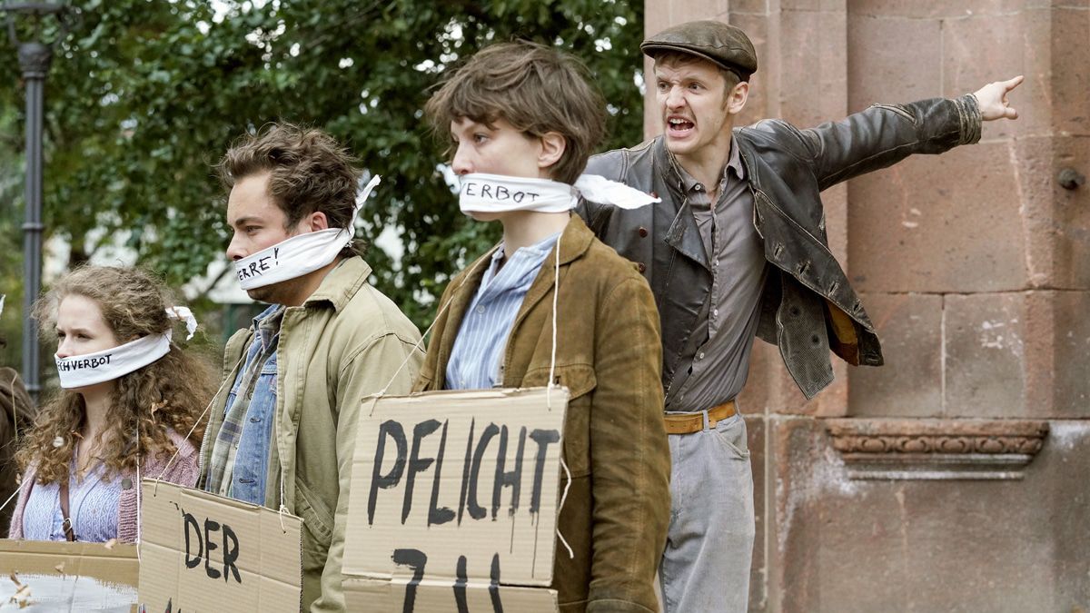 Die unheimliche Leichtigkeit der Revolution