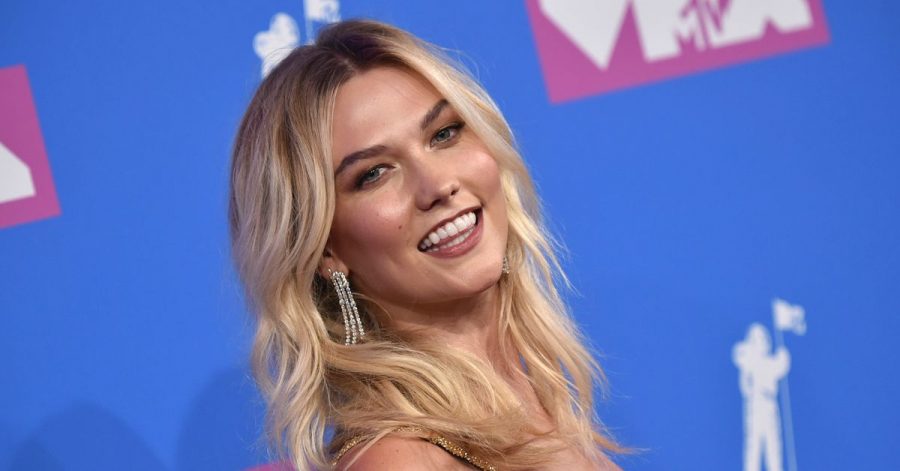 Topmodel Karlie Kloss hat mehr über ihr im März geborenes Baby verraten.