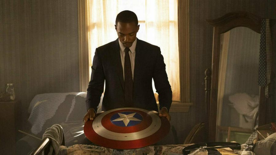 Anthony Mackie spielt in der Serie "The Falcon and The Winter Soldier" Captain America. (jru/spot)