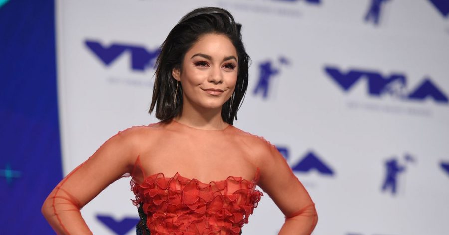Vanessa Hudgens lernte ihren neuen Freund im Netz kennen.