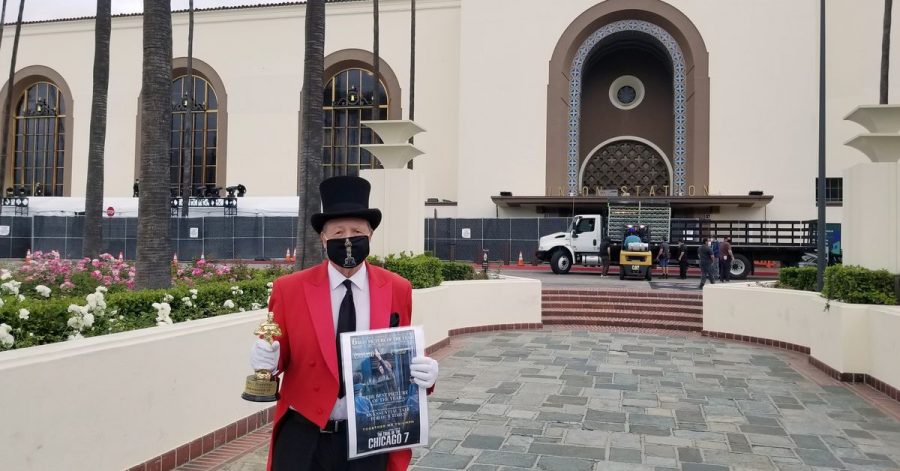 Gregg Donovan, bekannt als «Botschafter von Hollywood», vor dem Union Station Bahnhofsgebäude, einem Standort der Oscar Verleihung 2021 in Los Angeles.