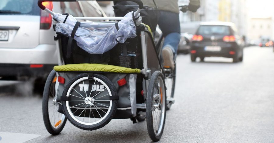 Stauraumerweiterung: Wer oft viel mit dem Fahrrad transportiert, freut sich über einen «Kofferraum» in Form eines Anhängers.