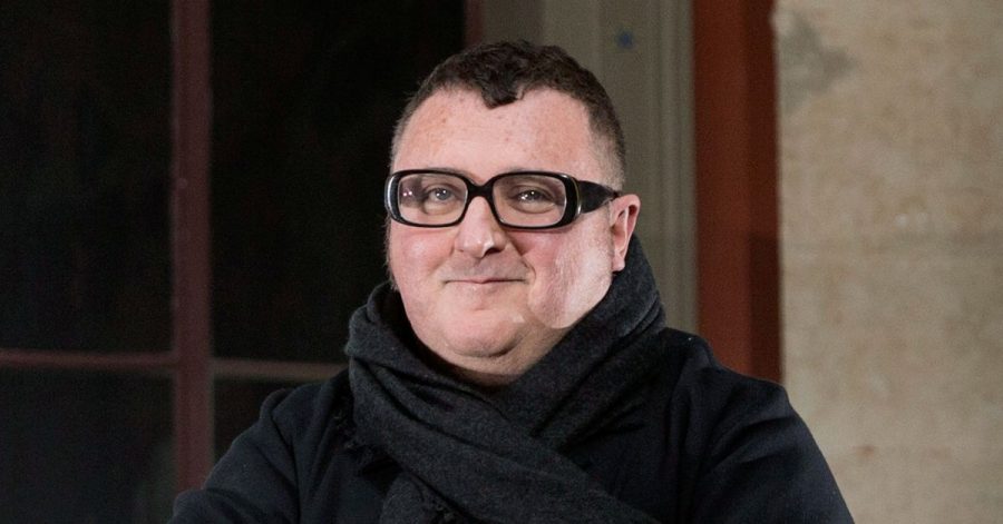 Alber Elbaz' Vision war Mode, die mit Technologie Hand in Hand geht.