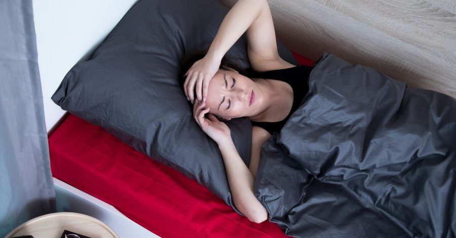 In der Corona-Pandemie kommen viele im Bett schlechter zur Ruhe als sonst.