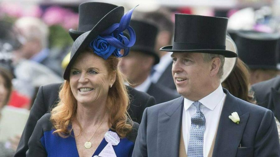 Trotz gutem Verhältnis zu ihrem Ex-Mann Prinz Andrew und der Queen wird Sarah Ferguson auf Prinz Philips Beerdigung fehlen (stk/spot)