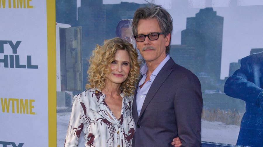 Kevin Bacon mit Frau Kyra Sedgwick bei einer Premierenfeier 2019 (jom/spot)