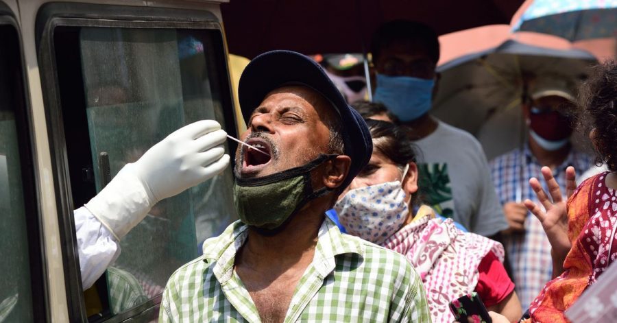 Mehr als 386.000 Corona-Neuinfektionen wurden binnen eines Tages in Indien registriert - so viele wie noch nie.