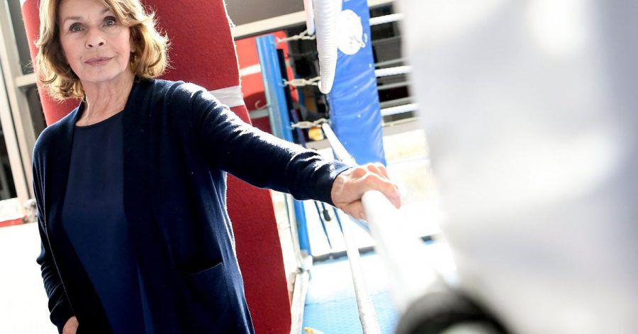 Senta Berger am Rande der Dreharbeiten zu dem ARD-Drama "Martha und Tommy".