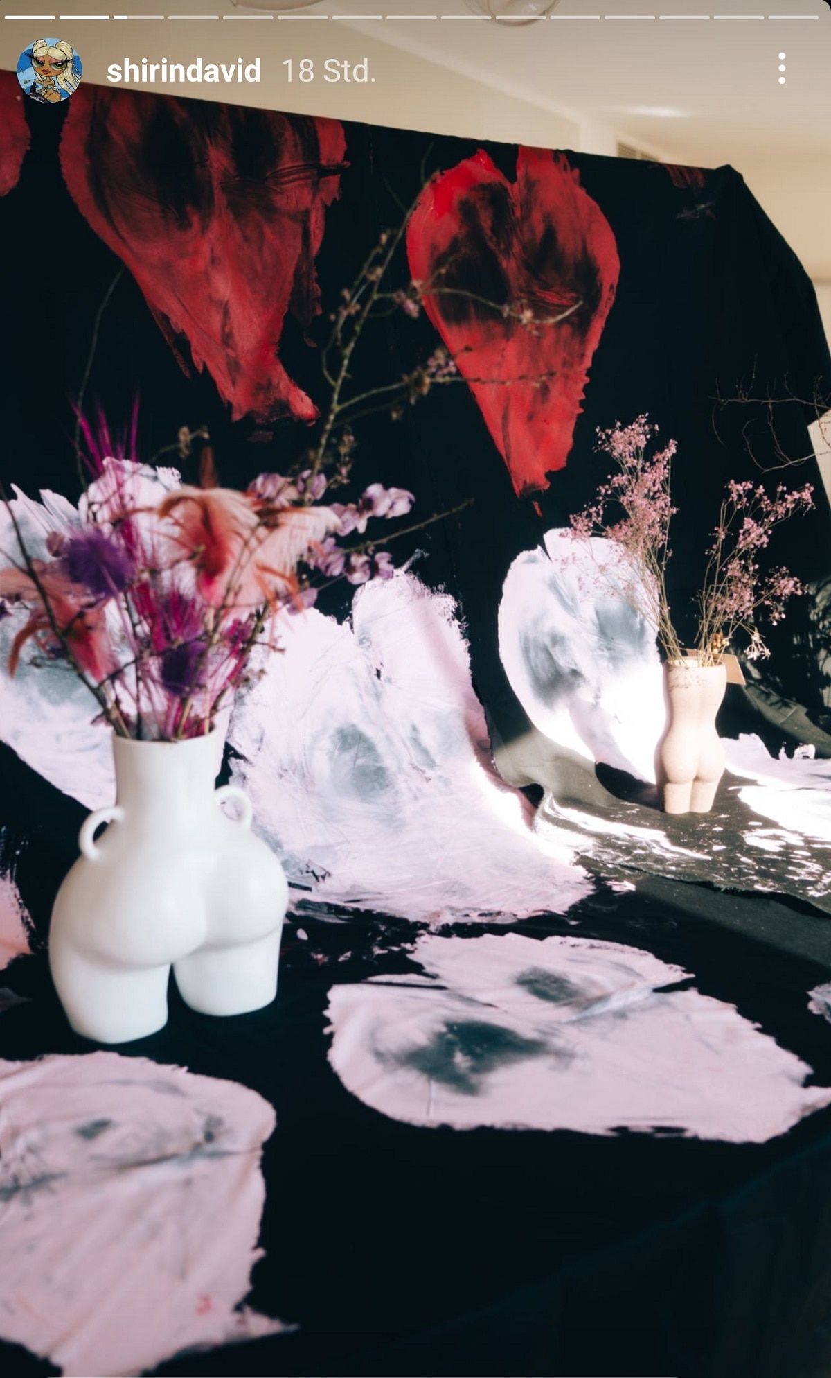 Shirin David macht Kunst mit ihrem Arsch
