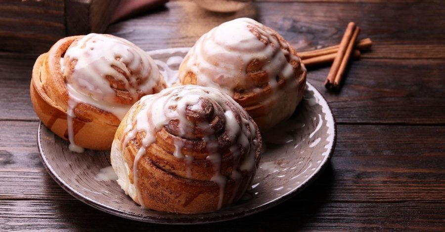 Super lecker & schnell: Zimtschnecken in nur 5 Minuten selber machen!