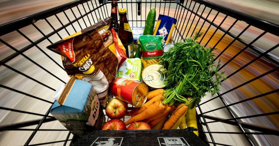 Die Verbraucherpreise sind den vierten Monat in Folge gestiegen. Nahrungsmittel verteuerten sich binnen eines Jahres um 1,9 Prozent.