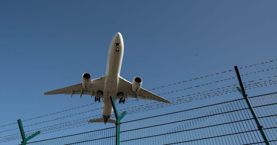 Bis 2030 wollen Politik und die Luftfahrtbranche mindestens 200.000 Tonnen nachhaltig erzeugtes Kerosin verwenden.
