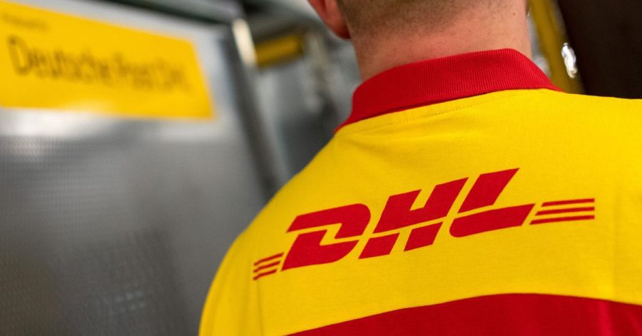 Wenn der Postmann gar nicht klingelt: Die Bewohner einer Sackgasse in Duisburg-Rheinhausen müssen ihre Sendungen seit Wochen in einer nahegelegenen Filiale abholen. Die Deutsche Post macht Gesundheitsbedenken geltend. (Symbolbild)