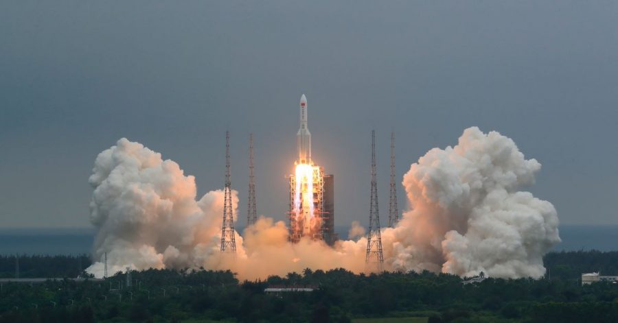 Die Rakete vom Typ «Langer Marsch 5B» hatte am 29. April das 22 Tonnen schwere Modul «Tianhe» (Himmlische Harmonie) ins All gebracht, das den Hauptteil der chinesischen Raumstation bilden soll.