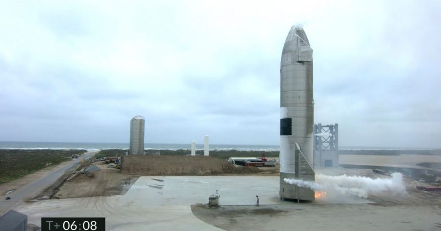 Ein Starship-Testfahrzeug nach der Rückkehr von einem Flugtest.