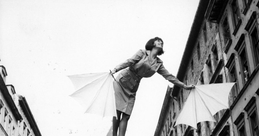 Melania Jakubiskova in einer Szene des Films «Fräulein Schmetterling» der DEFA, den das DDR-Regime vor erscheinen einstweilen verboten hat.