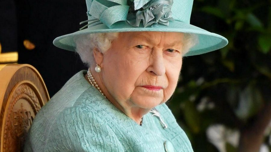 Die Queen bei einem öffentlichen Auftritt vor Schloss Windsor (hub/spot)