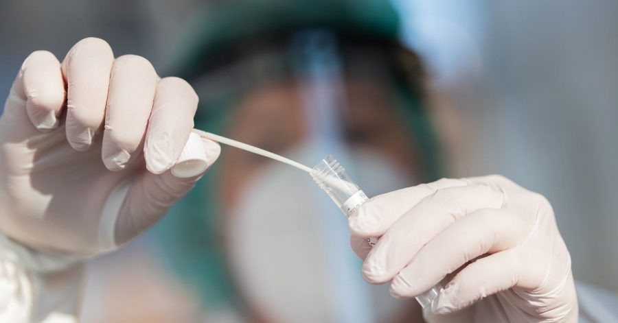 Die Gesundheitsämter in Deutschland haben dem Robert Koch-Institut (RKI) binnen eines Tages 7534 Corona-Neuinfektionen gemeldet.