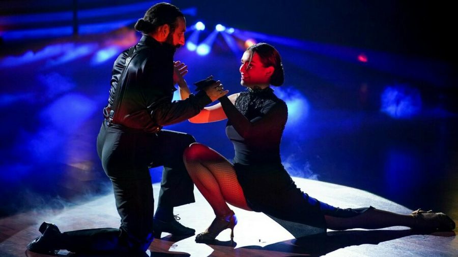 Lili Paul-Roncalli und Massimo Sinató auf dem "Let's Dance"-Tanzparkett. (jom/spot)