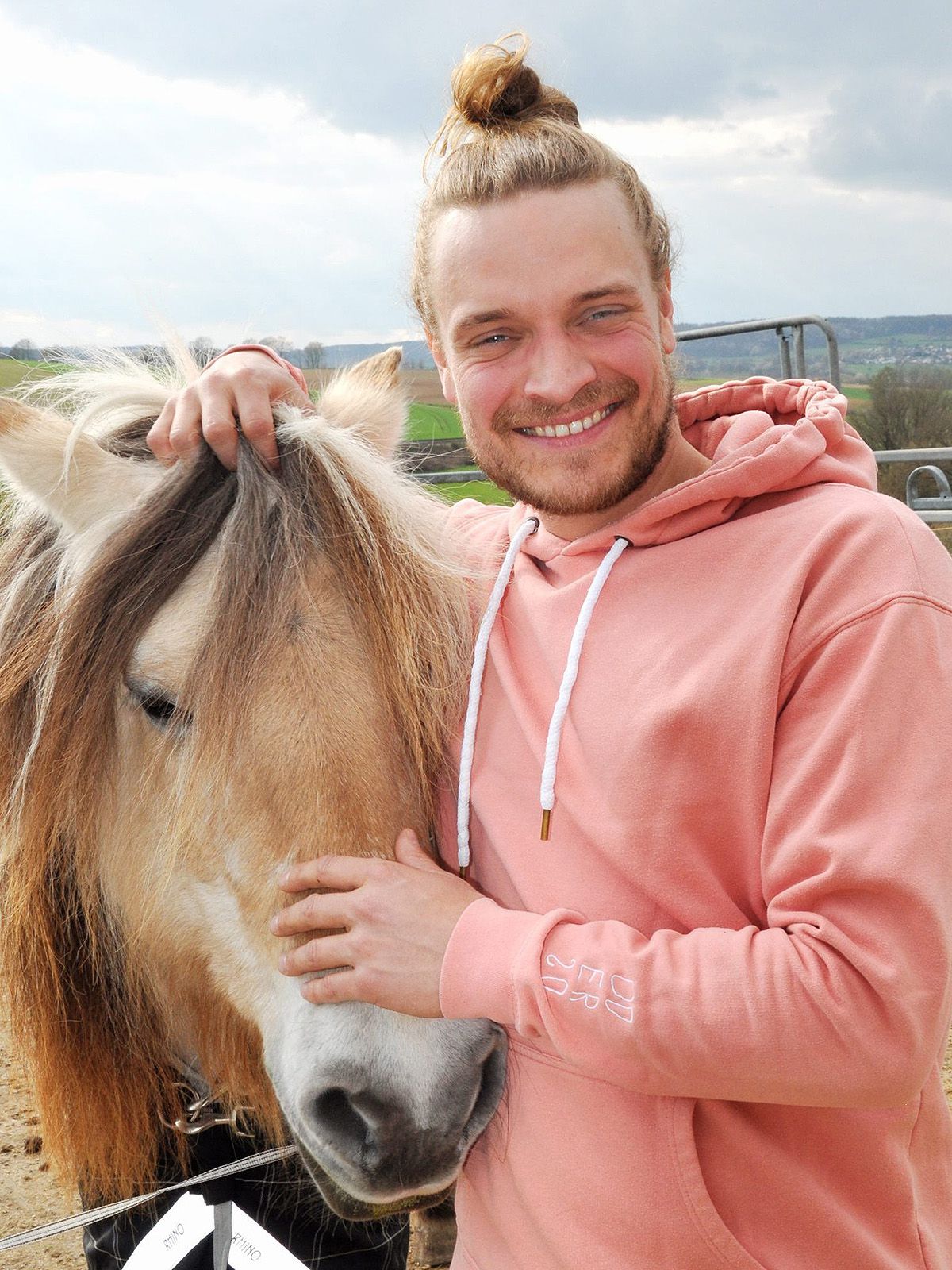 "Bauer sucht Frau" statt "Bachelor": Wer ist der heiße Björn Diefenbach?