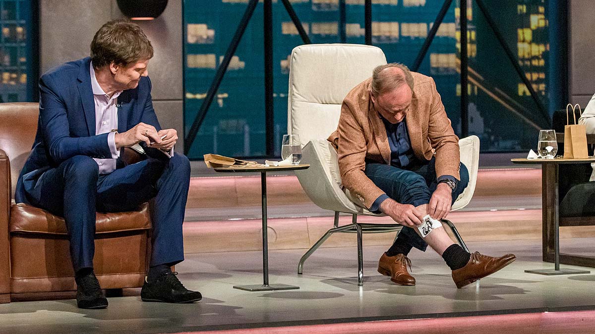 Bodywallet: Wertsachen festgeklebt und ab ins Wasser