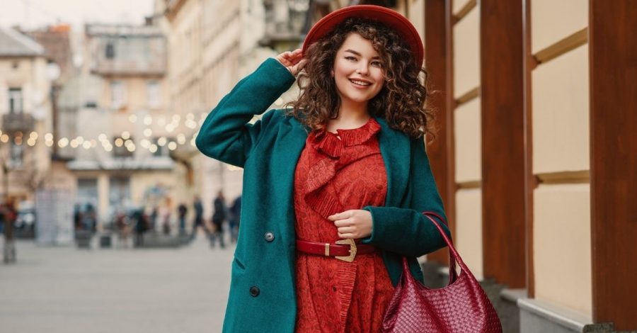 Tiktokerin zeigt, wie Trend-Outfits an kurvigen Frauen aussehen
