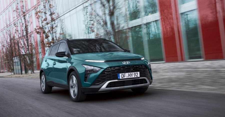 Kleinwagen mit SUV-Ambitionen: Hyundai verwandelt den i20 in einen höhergelegten Stadtflitzer und nennt ihn Bayon.