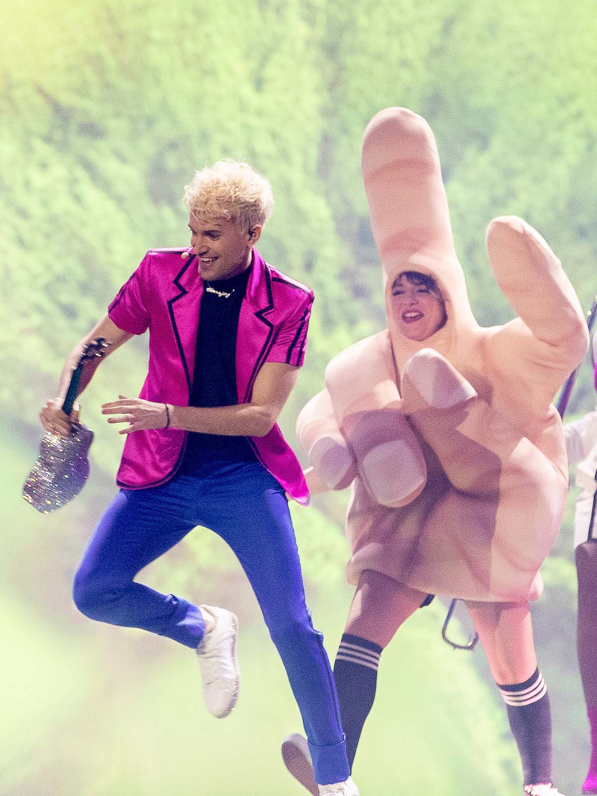 ESC: Pleitesänger Jendrik Sigwart zeigt seinen Kritikern den Mittelfinger
