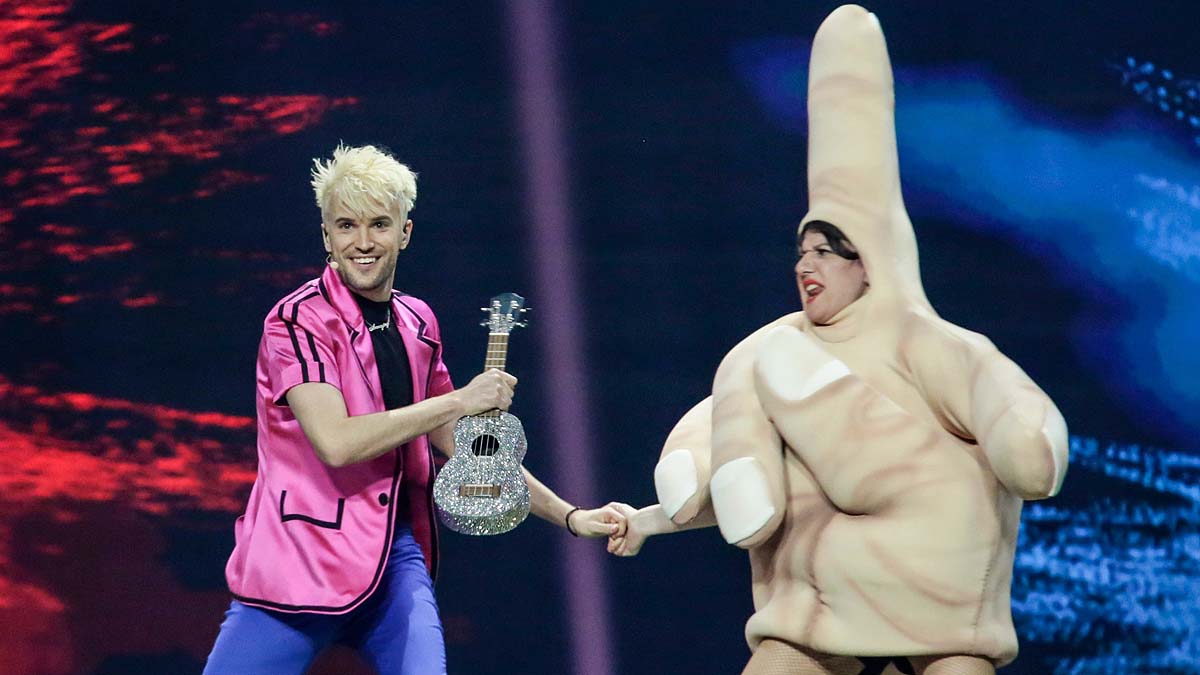 ESC: Pleitesänger Jendrik Sigwart zeigt seinen Kritikern den Mittelfinger