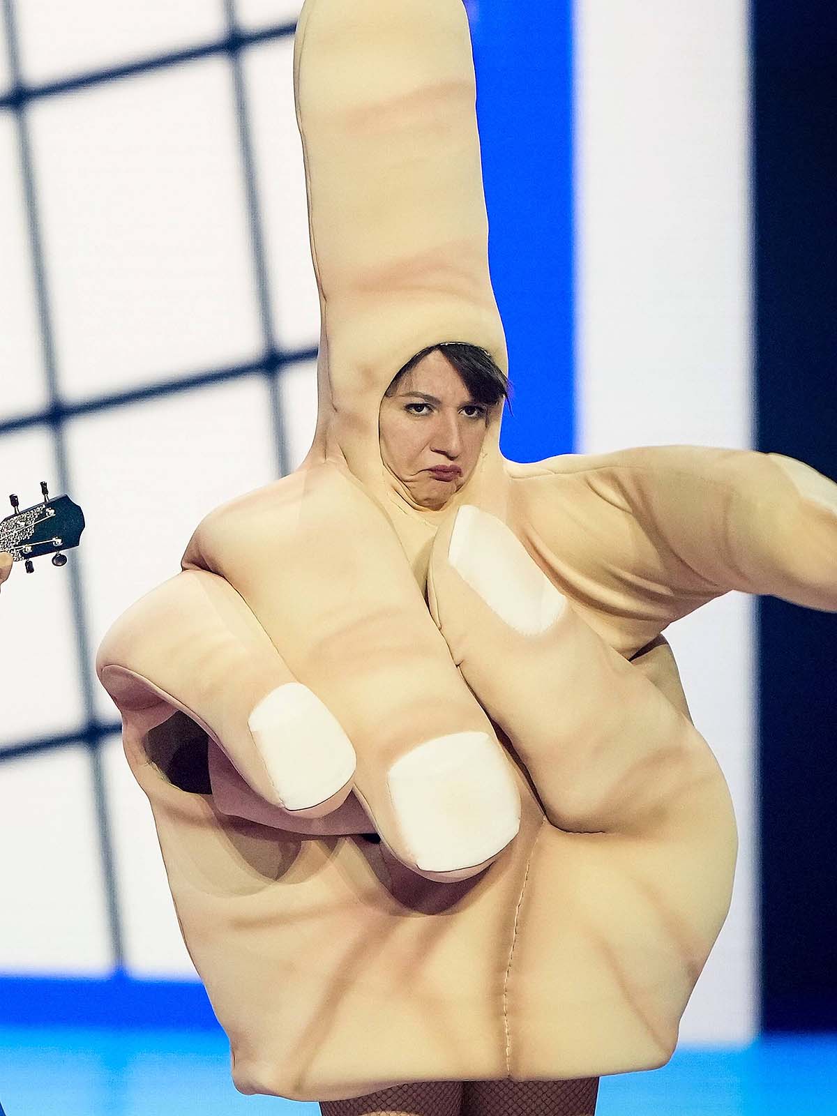 ESC: Pleitesänger Jendrik Sigwart zeigt seinen Kritikern den Mittelfinger