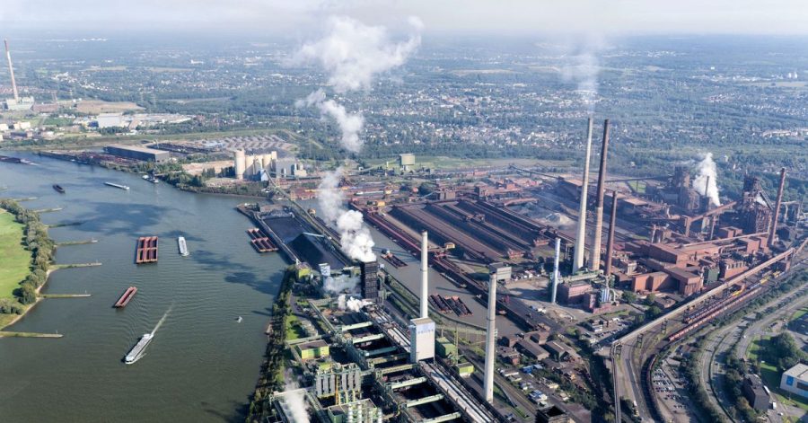 Die Kokerei Schwelgern von ThyssenKrupp am Rhein