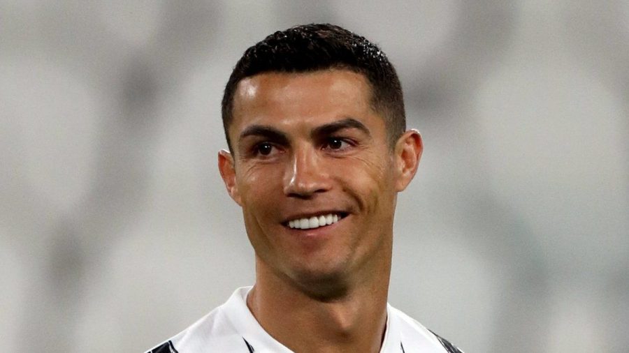 Mit seinen 36 Jahren ist noch lange nicht Schluss: Cristiano Ronaldo feiert einen Erfolg nach dem anderen. (tae/spot)