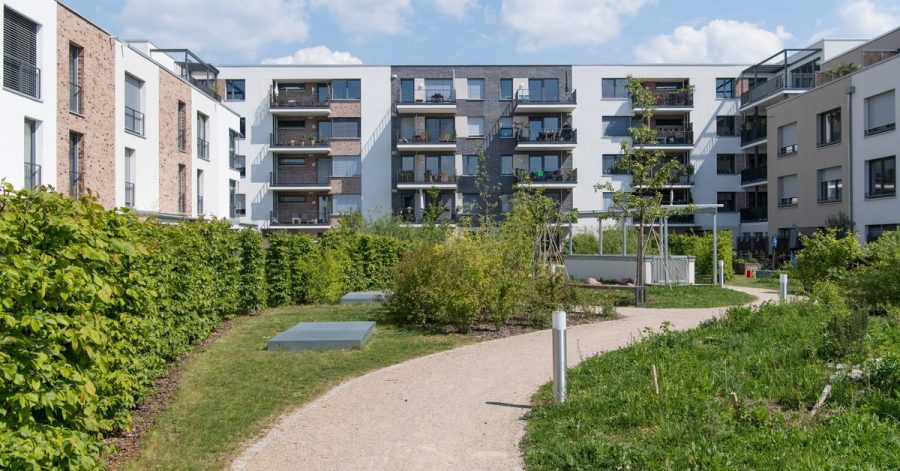 Auch Eigentümer wohnen nicht umsonst: Die laufenden Kosten der Immobilie werden über das Hausgeld abgerechnet.