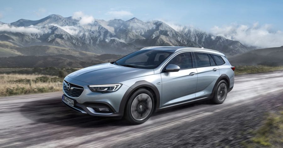 Über Stock und Stein: Ein bisschen offroad darf's mit dem Opel Insignia Country Tourer schon gehen.