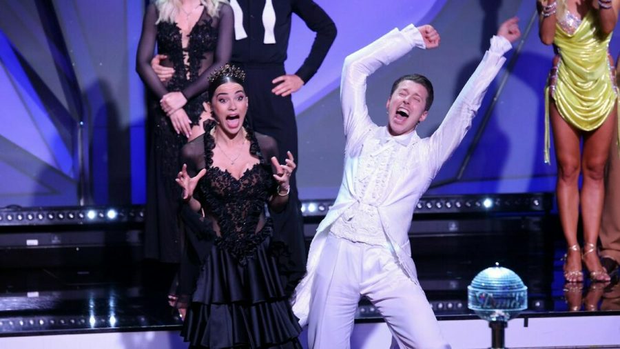 Renata und Valentin Lusin gewinnen "Let's Dance - Die große Profi-Challenge" (hub/spot)