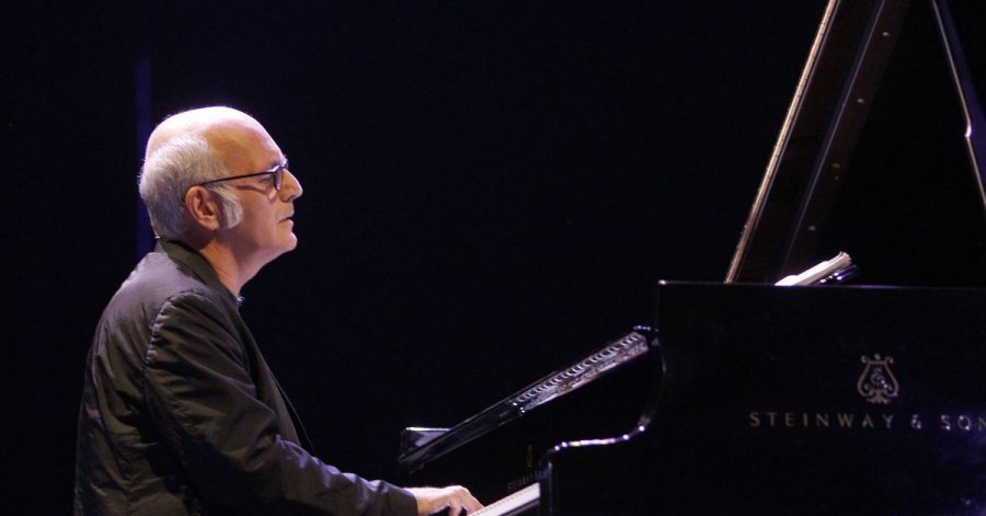 Der italienische Komponist und Pianist Ludovico Einaudi im Rahmen der «Veranos de la Villa»-Aufführungen auf der Bühne des Auditoriums Puerta del Angel.