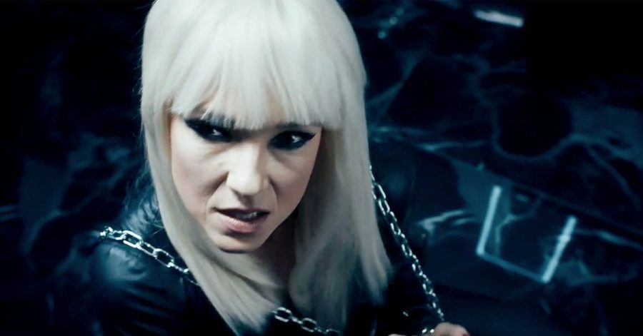 Carolin Kebekus tritt als «Lady Gender Gaga» auf.