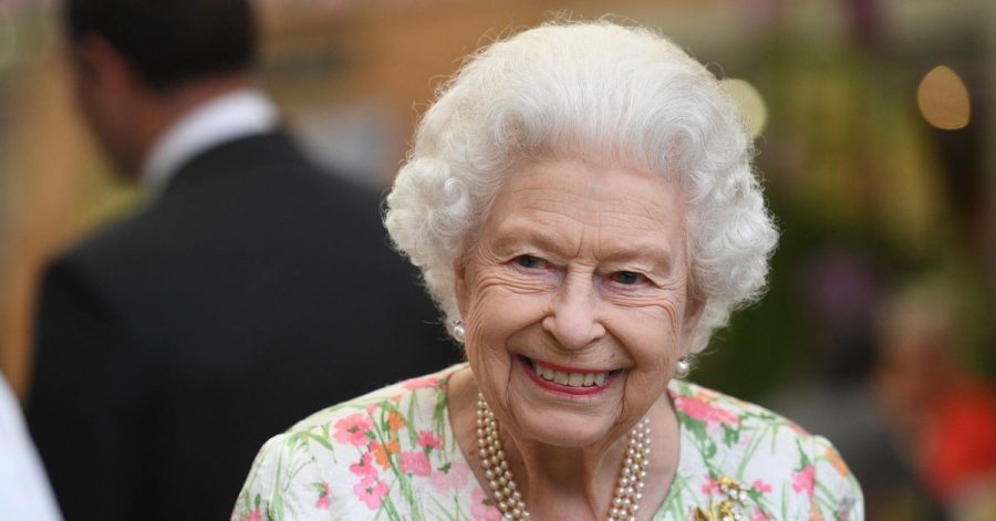 Gut gelaunt : Die britische Königin Elizabeth II. beim G7-Gipfel.