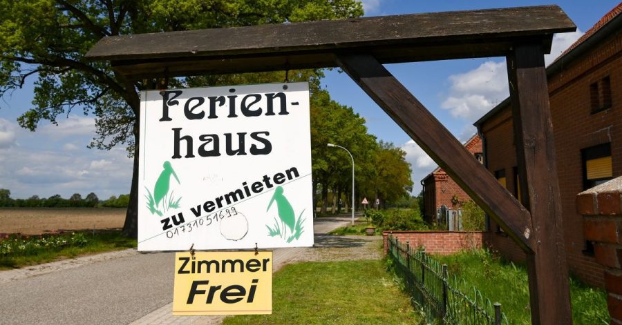Laut einer Untersuchung hat jetzt die Anreise im eigenen Pkw und die Buchung individueller Ferienunterkünfte für Urlauber eine hohe Bedeutung.