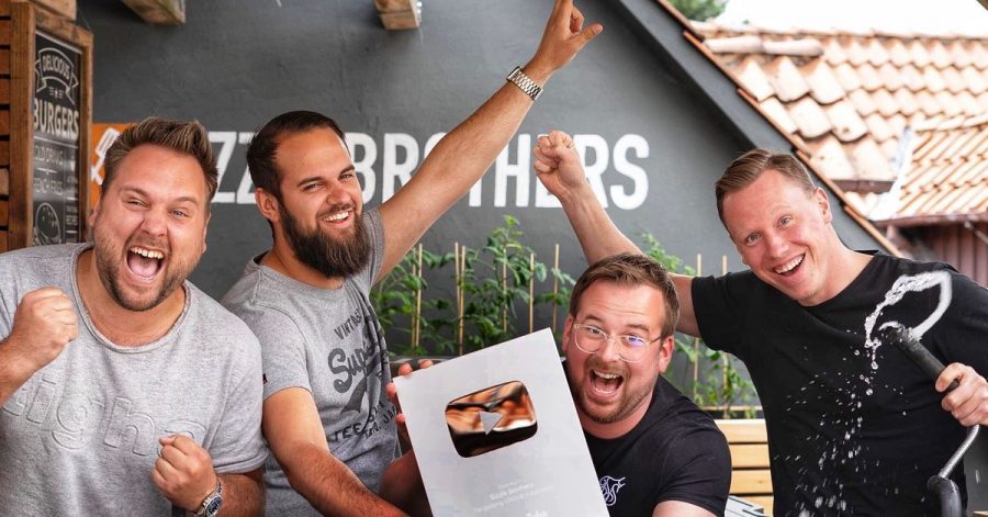 Auf Unterhaltung setzen die «Sizzle Brothers», Hannes, Julian, Corbinian und Alex mit ihrem BBQ-Podcast «Nice to meat you».