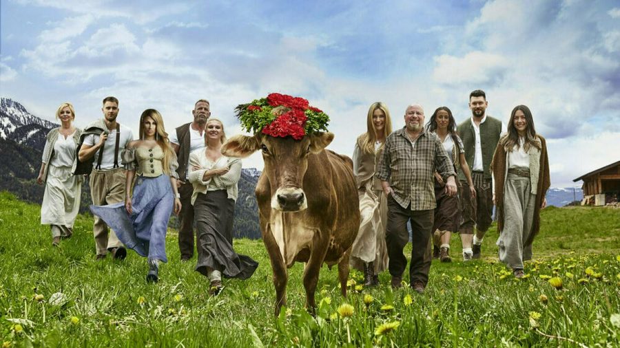 Zehn Promis stellen sich bei "Die Alm - Promischweiß & Edelweiß" den Herausforderungen des ländlichen Lebens. (amw/spot)