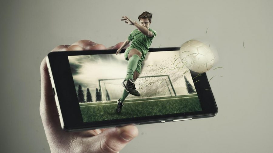 Auch in den sozialen Medien gibt es allerhand Unterhaltung zum Thema Fußball (wue/spot)