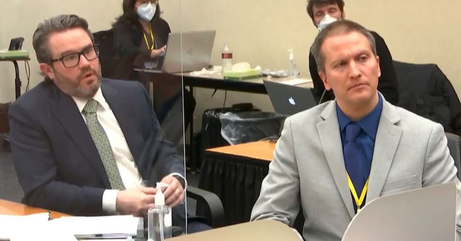 Verteidiger Eric Nelson fordert für seinen Mandanten Derek Chauvin (r) eine Bewährungsstrafe.