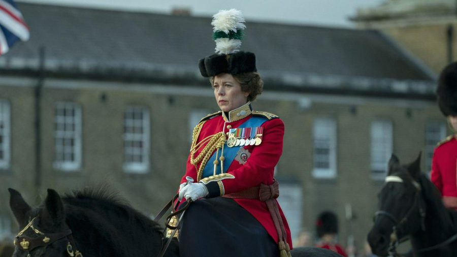 Queen Elizabeth II. in "The Crown", gespielt von Oscarpreisträgerin Olivia Colman. (stk/spot)