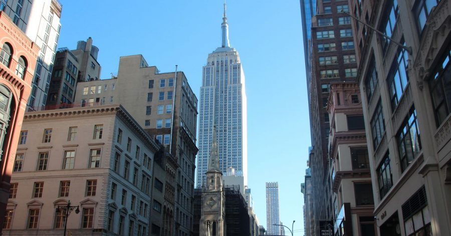 In der Corona-Pandemie wird auch das Empire State Building in New York zum Impfzentrum.