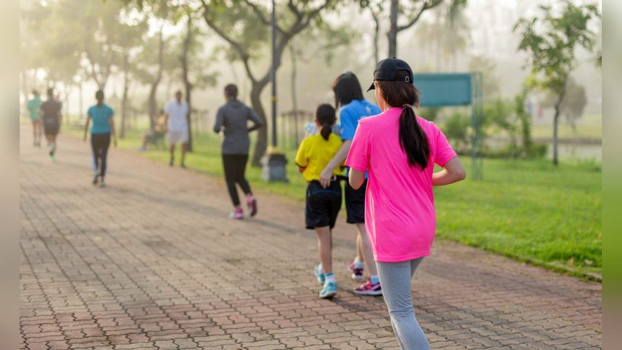 Langsames Laufen, oder Slow Jogging, ist besonders effektiv und gelenkschonend. ) (ncz/spot)