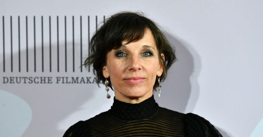 Die Schauspielerin Meret Becker will besser als vorher aus der Krise rausgehen.