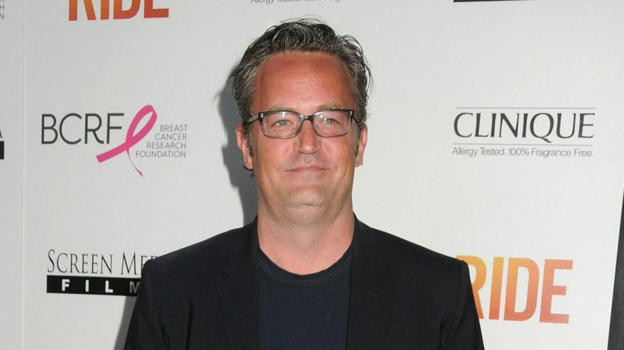Schauspieler Matthew Perry verkörperte in der Sitcom "Friends" (1994-2004) Chandler Bing. (eee/spot)