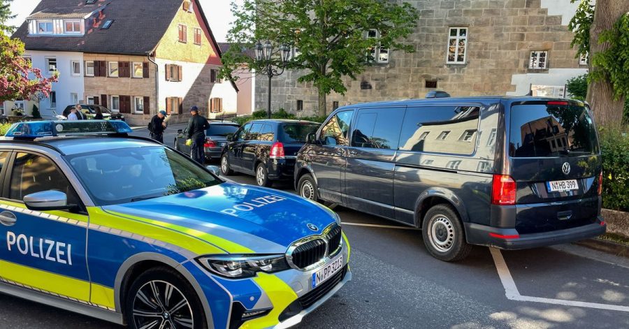 Hier in Langenzenn wurde ein neugeborenes Baby auf einer Wiese gefunden. Der Säugling wurde in ein Krankenhaus gebracht.